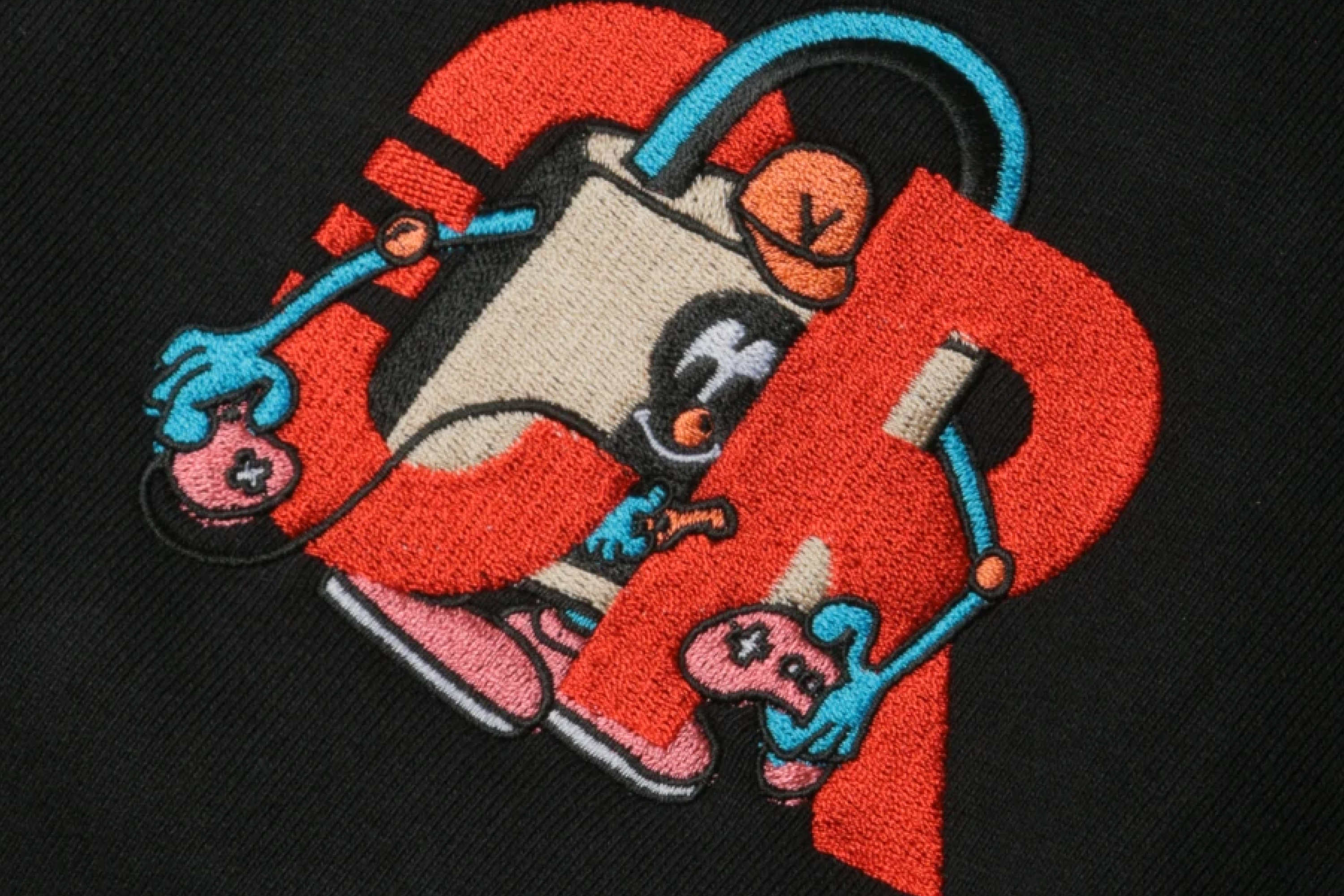 CR Ras vaultroom パーカー XLサイズ CR Ras vaultroom パーカー XLサイズ vaultroom × Ras Hoodie