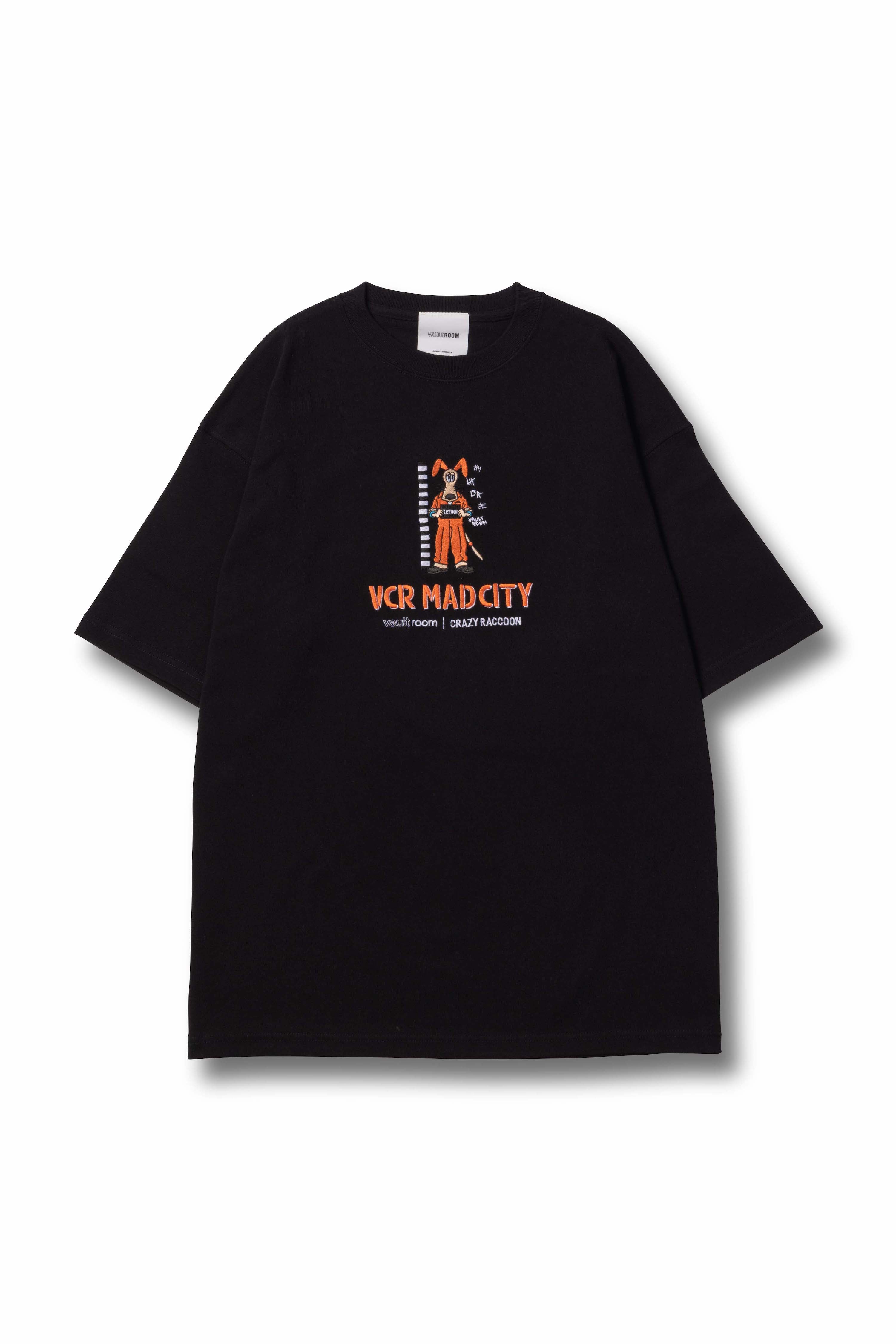 最安値挑戦！ vaultroom – BAN Briotee VAULTROOM Merch TEE