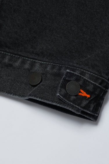 EMB PATCH DENIM JACKET / BLACK - vaultroom 公式オンラインストア