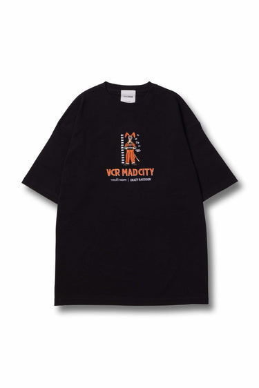 MUG SHOT TEE - vaultroom 公式オンラインストア