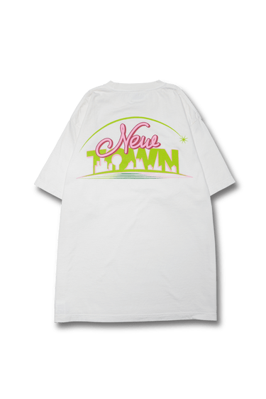 【受注販売】NEWTOWN LOGO TEE / OFF WHITE - vaultroom 公式オンラインストア