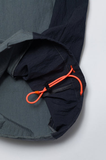 VGC PANELED TRACK PANTS / GRAY x NAVY - vaultroom 公式オンラインストア