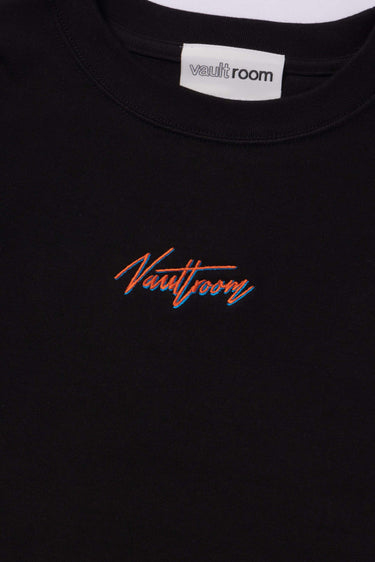 Women's SCRIPT LOGO CROPPED L/S TEE / BLK - vaultroom 公式オンラインストア