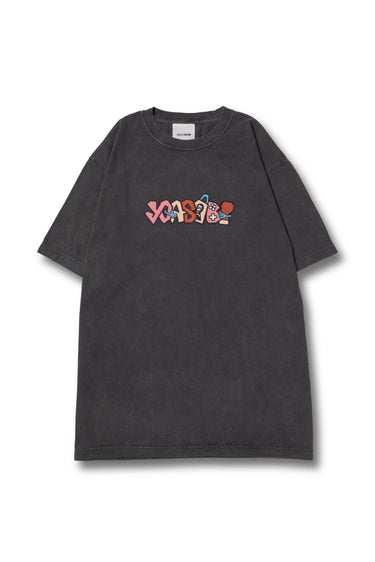 YOASOBI × vaultroom TEE "WANDARA" / CHARCOAL - vaultroom 公式オンラインストア