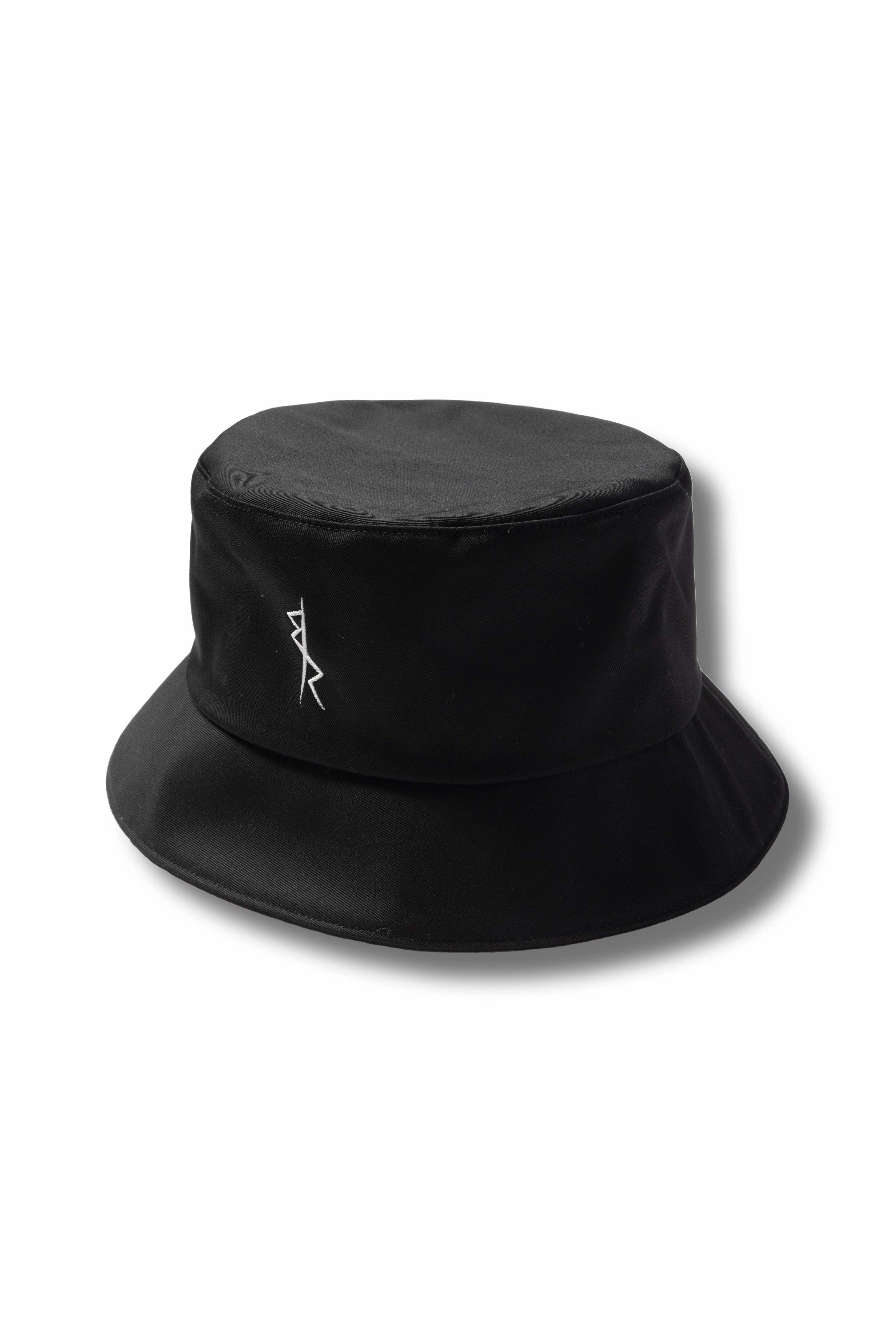 VR × CYBERPUNK BUCKET HAT – VAULTROOM