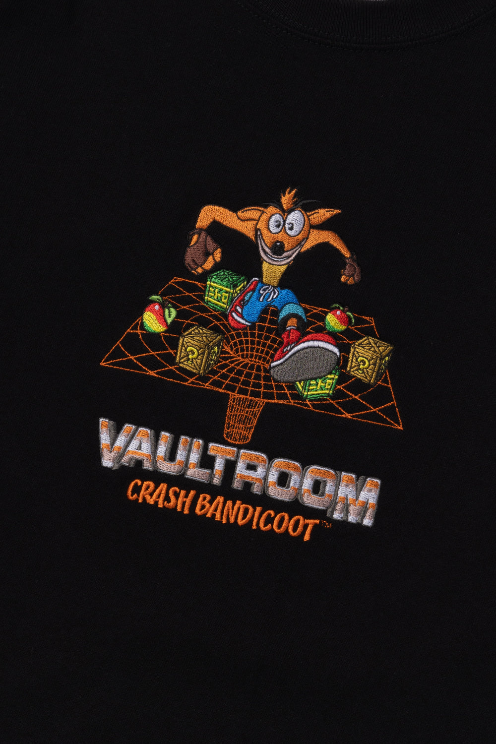 Vaultroom VR × CRASH BANDICOOT LOGO