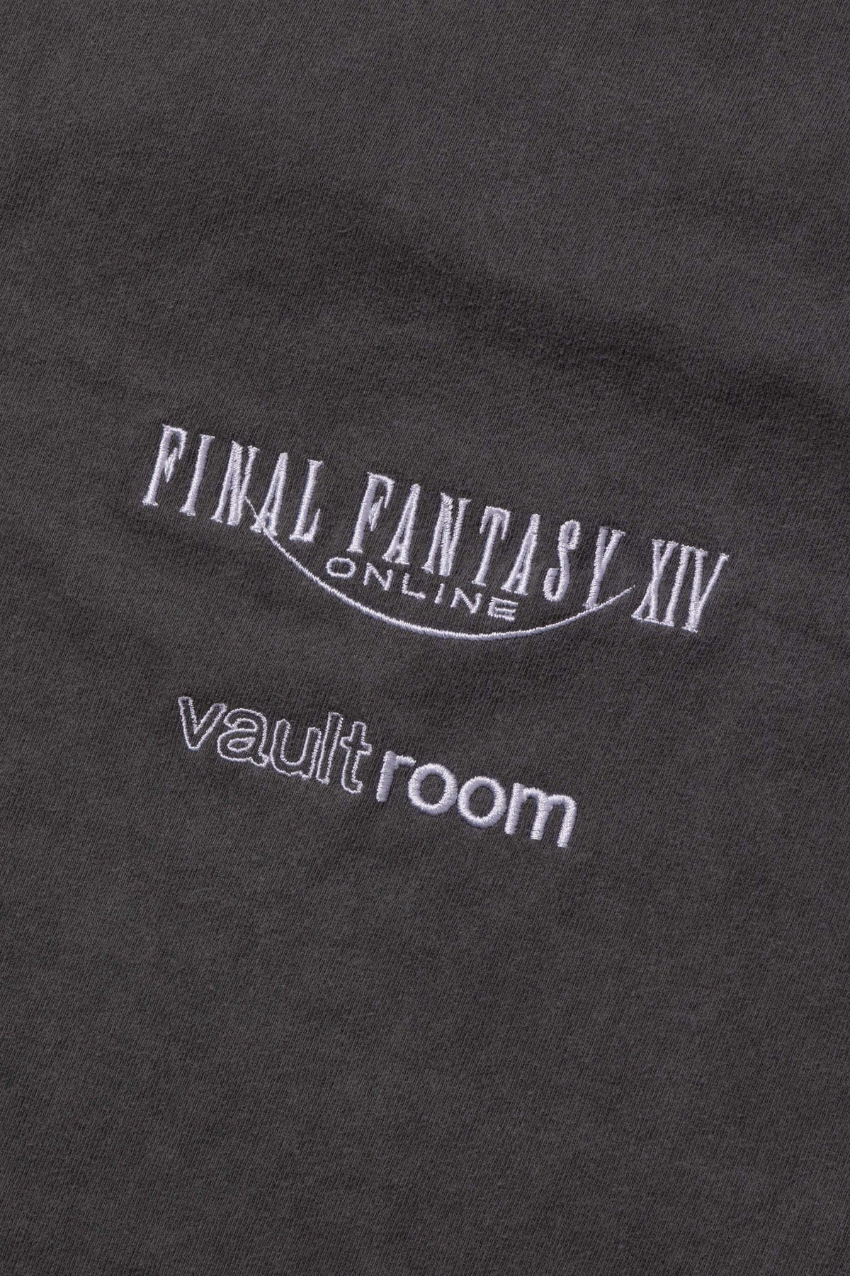 VR × FFXIV BAHAMUT TEE / CHARCOAL-