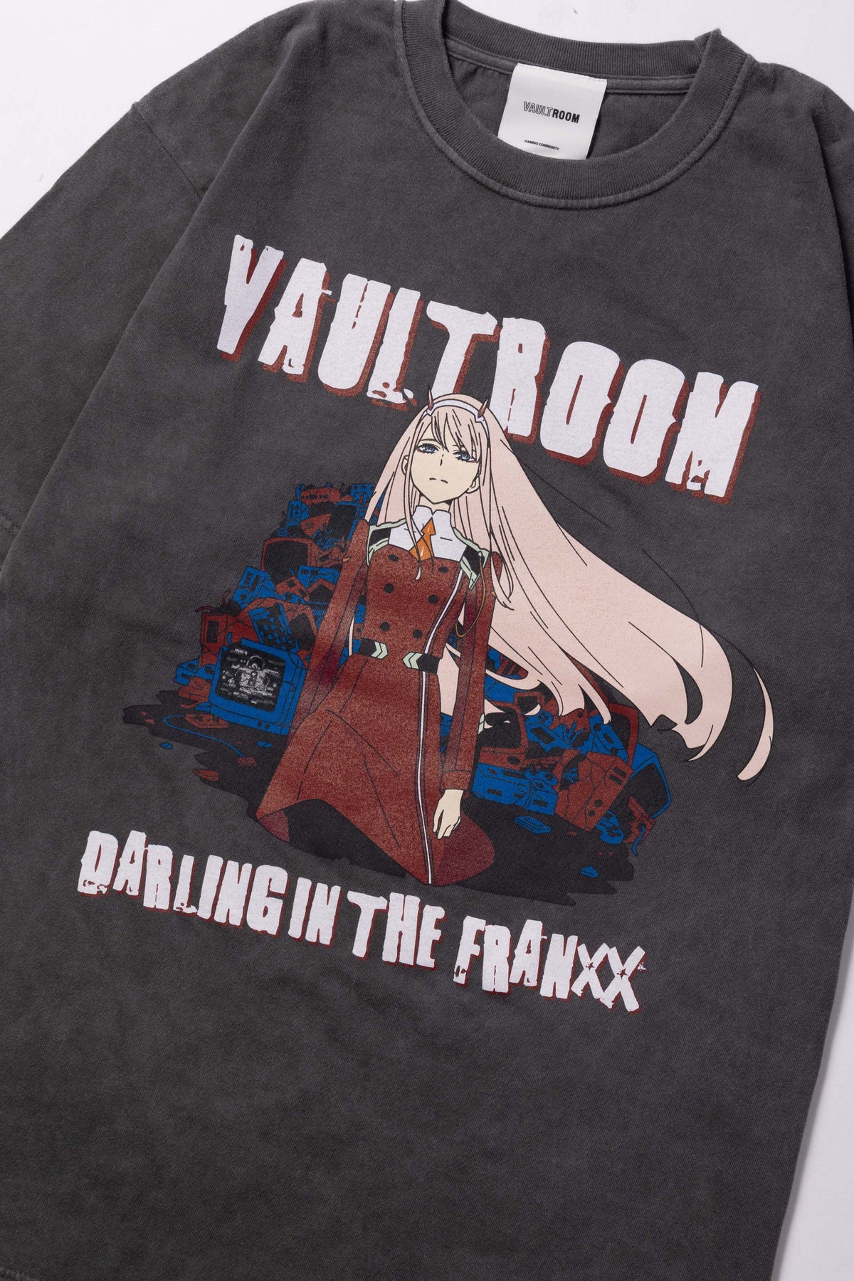 8,330円vaultroom × 002 TEE/CHARCOAL