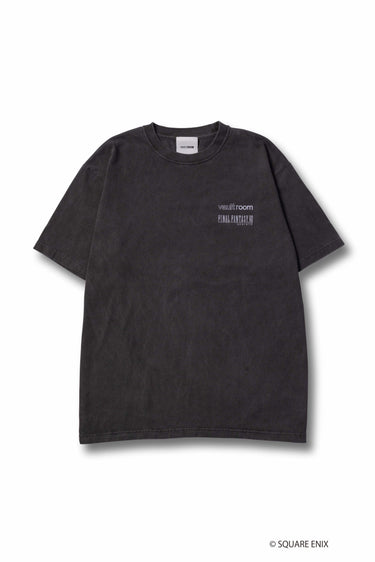 BUSTER SWORD TEE 〈FFVII REBIRTH × vaultroom〉 / CHARCOAL - vaultroom 公式オンラインストア