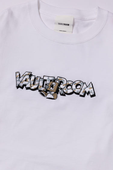 CAMO LOGO TEE / WHT - vaultroom 公式オンラインストア