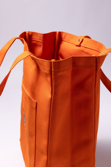 LOGO CANVAS TOTE BAG / ORANGE - vaultroom 公式オンラインストア