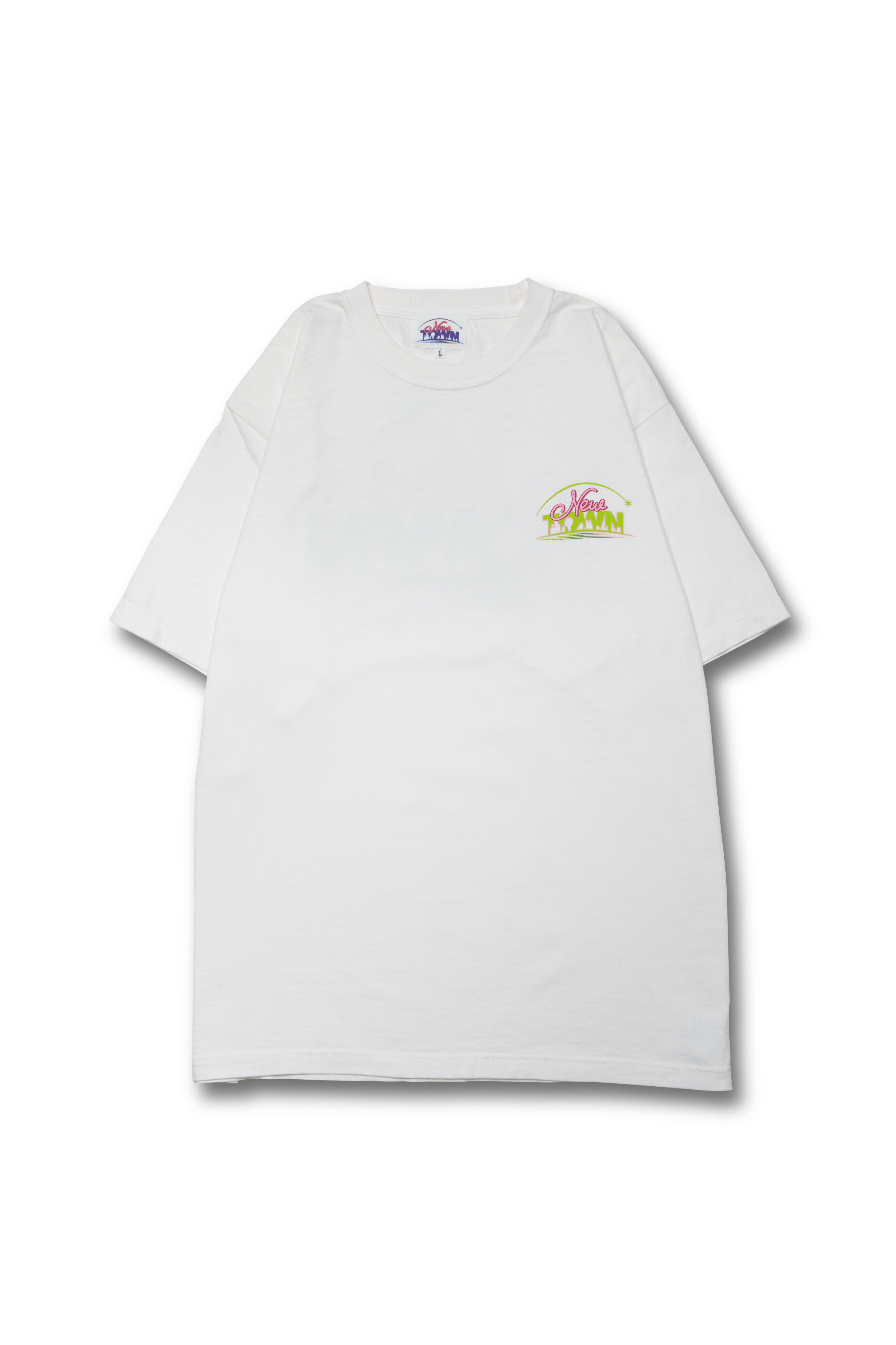 【受注販売】NEWTOWN LOGO TEE / OFF WHITE – vaultroom 公式オンラインストア