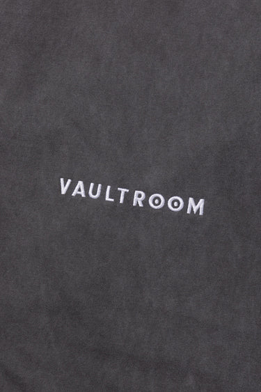 PURURU NO.1005 VERSUS TEE / CHARCOAL - vaultroom 公式オンラインストア