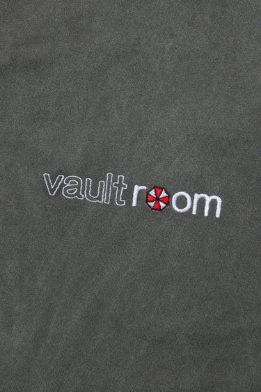 REQUIEM TEE / CHARCOAL - vaultroom 公式オンラインストア