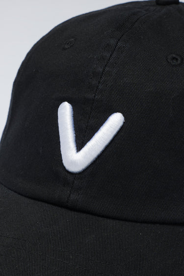 V LOGO CAP / BLACK - vaultroom 公式オンラインストア