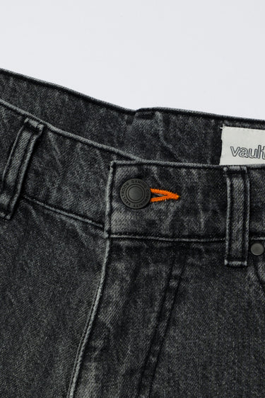 VAULTROOM BERMUDA SHORTS / BLACK - vaultroom 公式オンラインストア