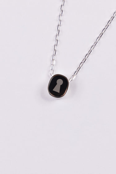 VAULTROOM KEYHOLE NECKLACE / BLACK - vaultroom 公式オンラインストア