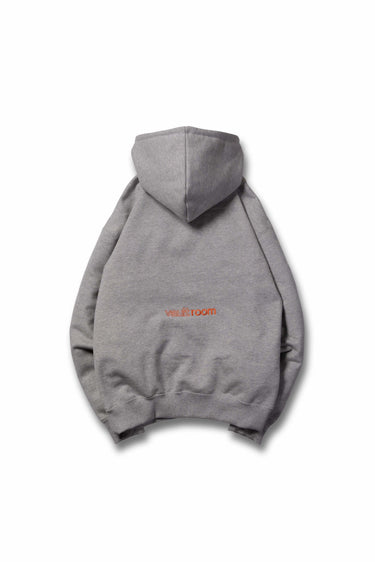 VR × KARUBINACHO HOODIE - vaultroom 公式オンラインストア