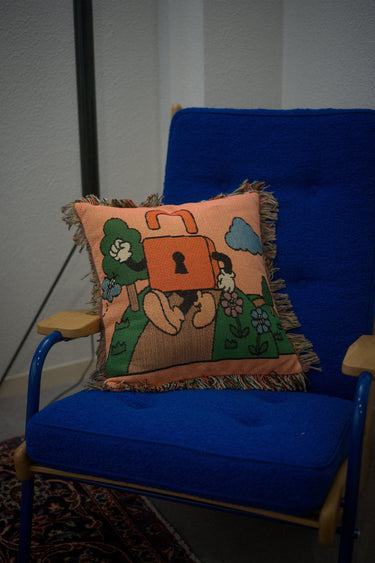 VWC JACQUARD CUSHION - vaultroom 公式オンラインストア