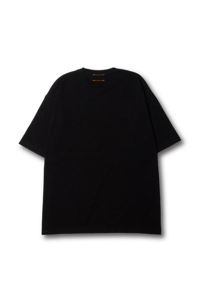 NO BORDERS TEE / BLK