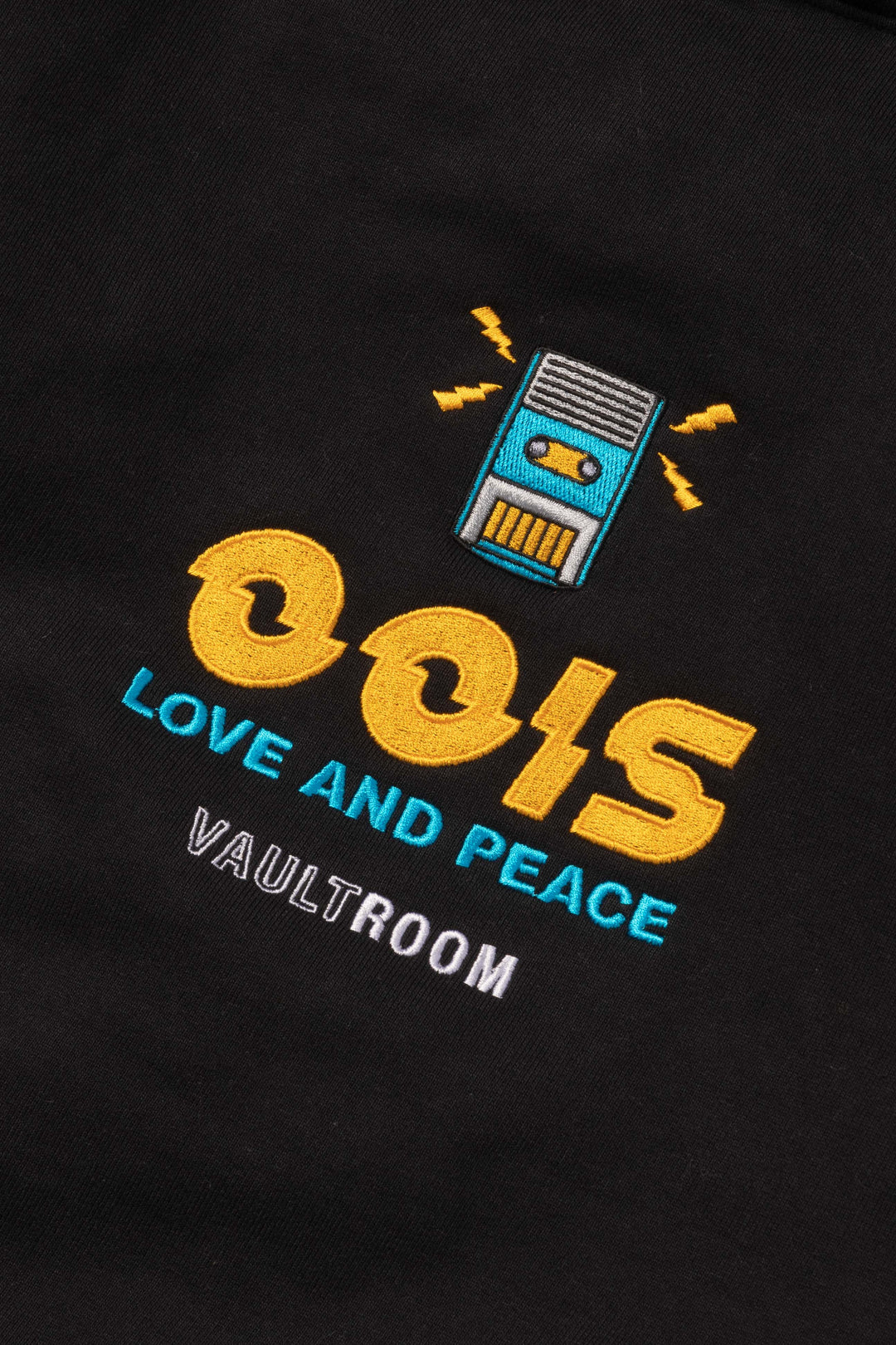 OOIS Hoodie / BLK – VAULTROOM