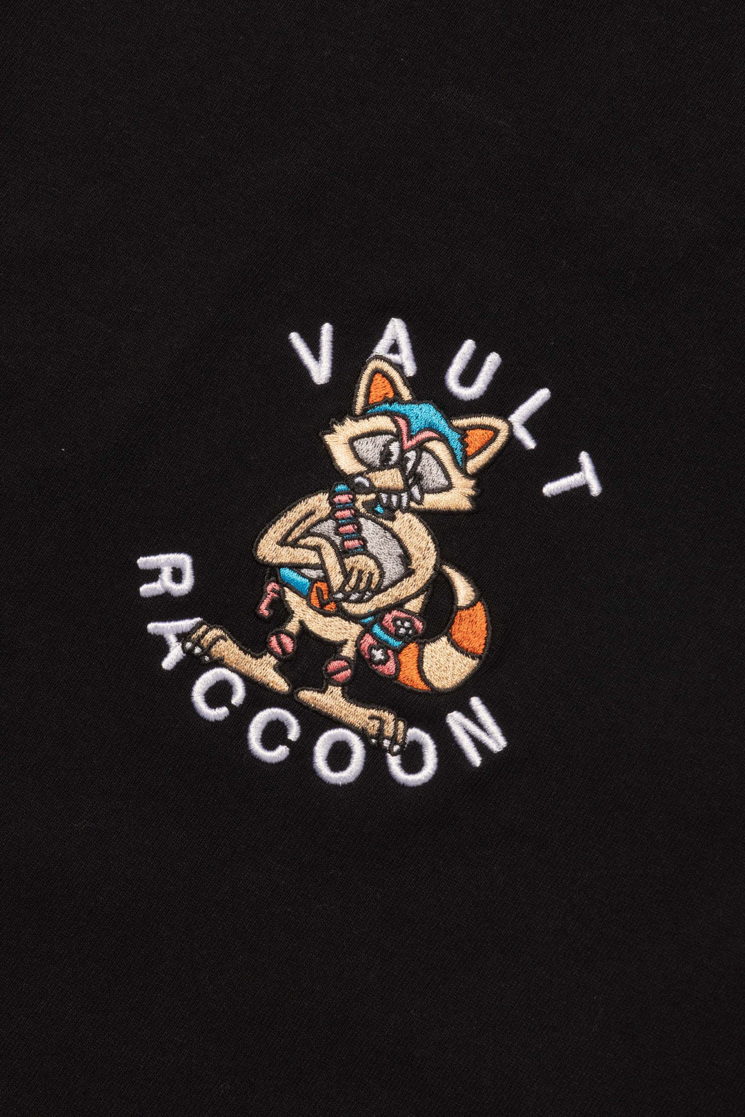 VAULT RACCOON TEE / BLK – VAULTROOM